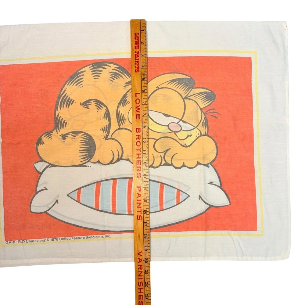 VTG 1978 Garfield Sleeping on Pillow Pillowcase Standard Cotton Blend Jim Davis‎
